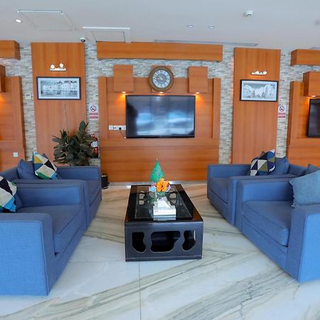 هوستا الملقا Aparthotel Riyadh Bagian luar foto