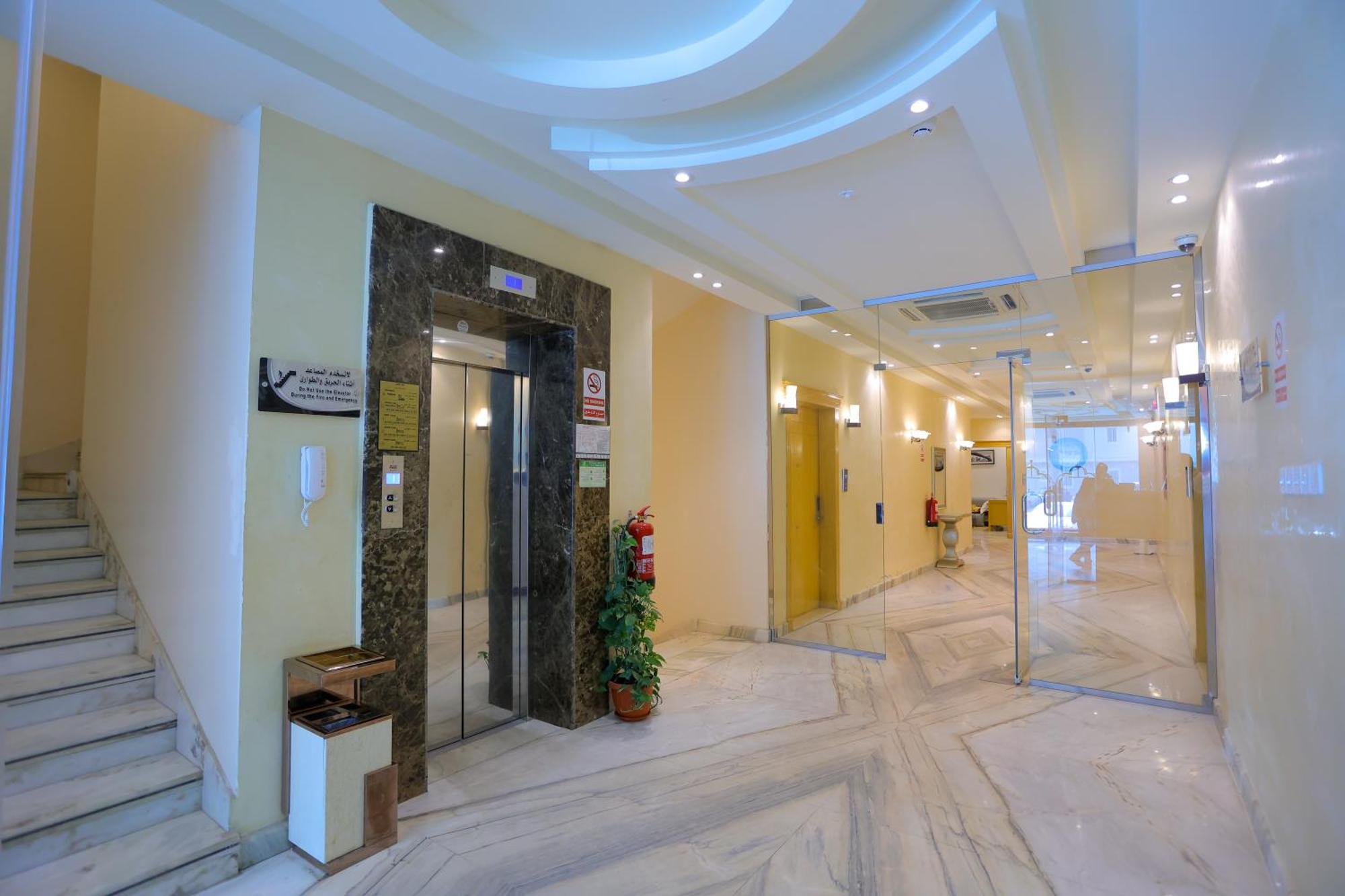 هوستا الملقا Aparthotel Riyadh Bagian luar foto
