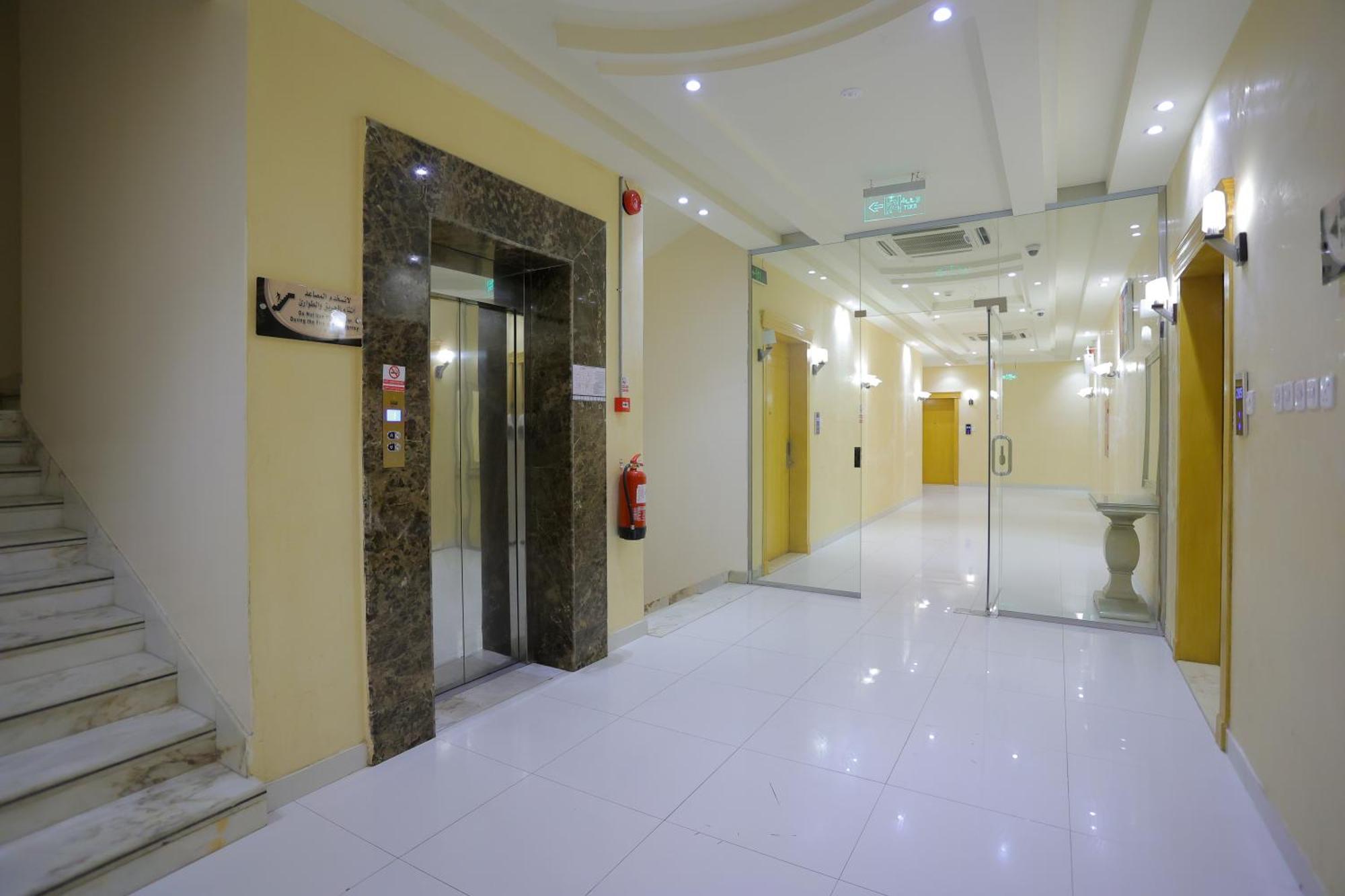 هوستا الملقا Aparthotel Riyadh Bagian luar foto