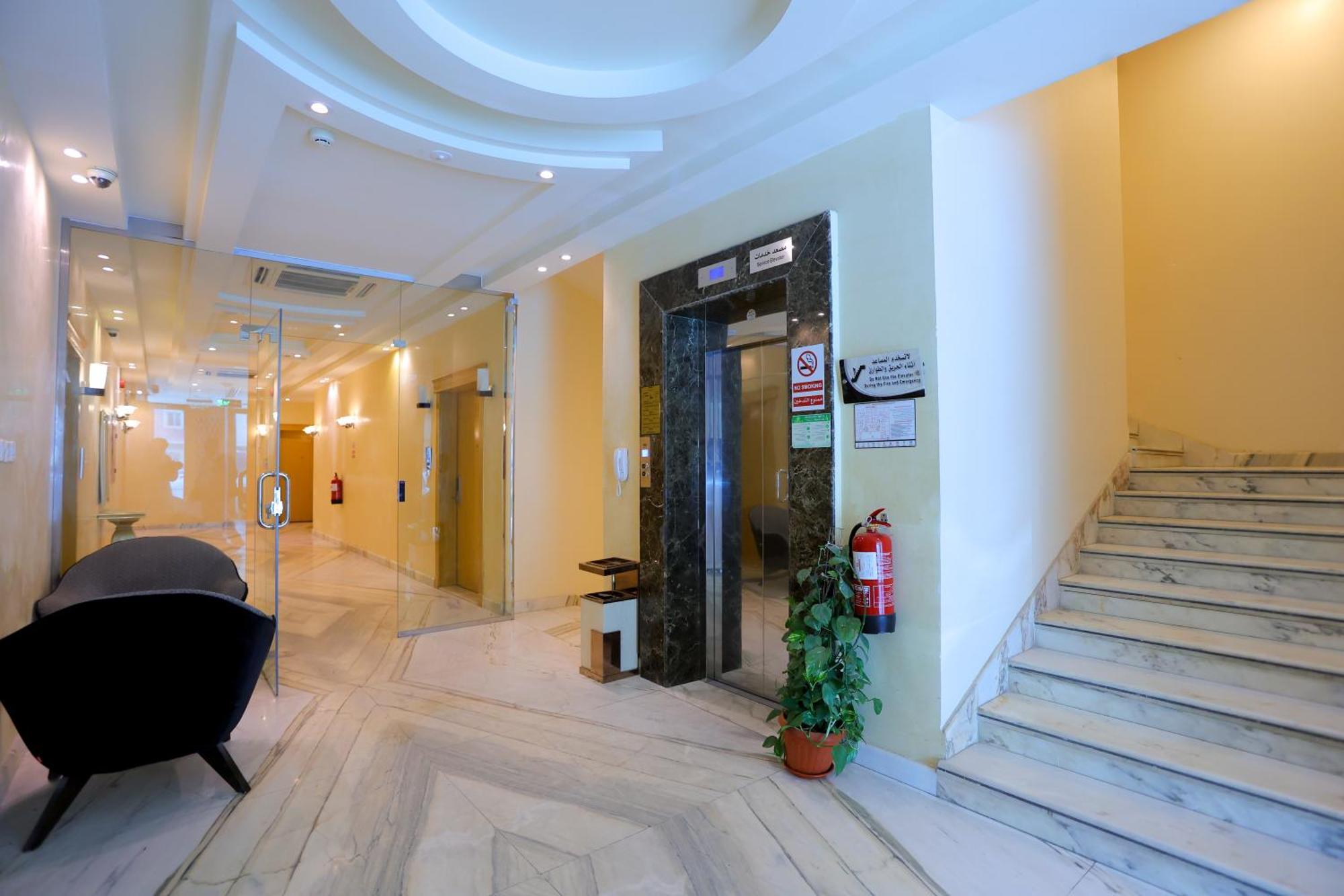 هوستا الملقا Aparthotel Riyadh Bagian luar foto
